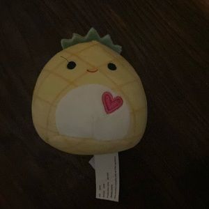 Tiny pineapple squishemllo
